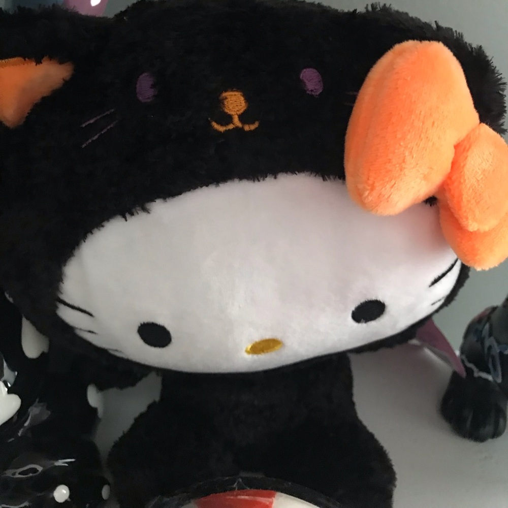 Hello kitty plush
